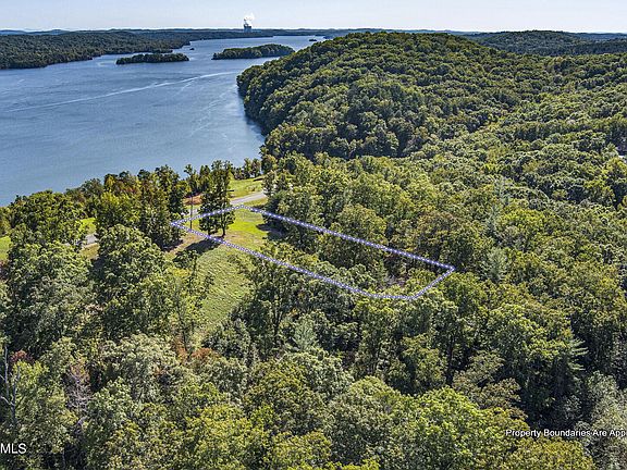 Image 3: 10_RiverRunTrail_332_Birdseye_S