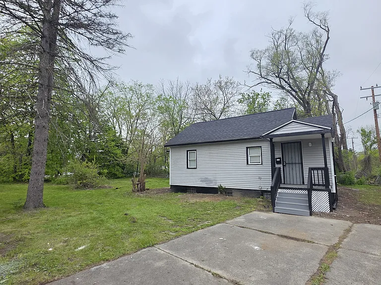 8408 Mettetal St — Photo 4