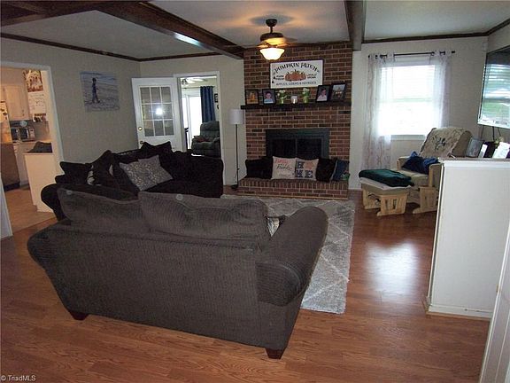 3rd image of 5004 Mallard Lake Dr