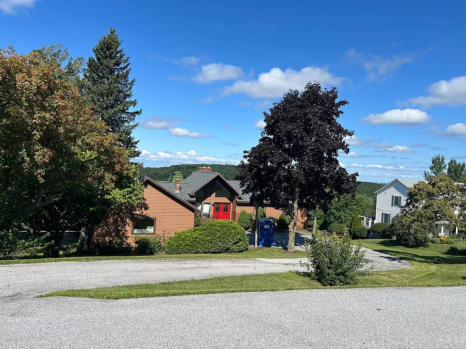 45 Bluff Ln