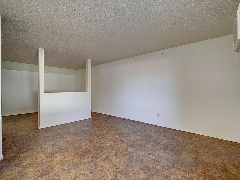 Monte Vista Commons — Photo 7