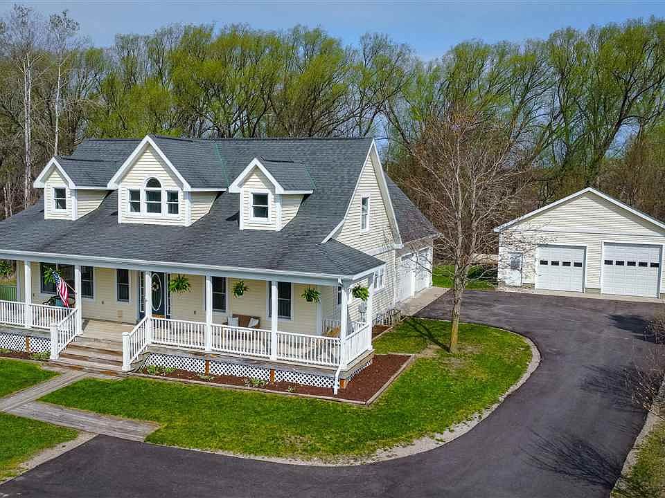 1st image of 13085 Alyssia Ave