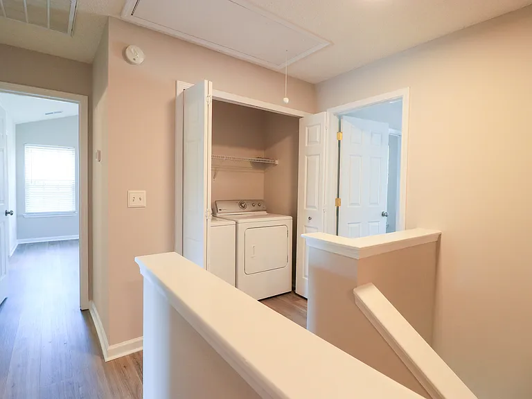 220 Loskin Ln — Photo 18