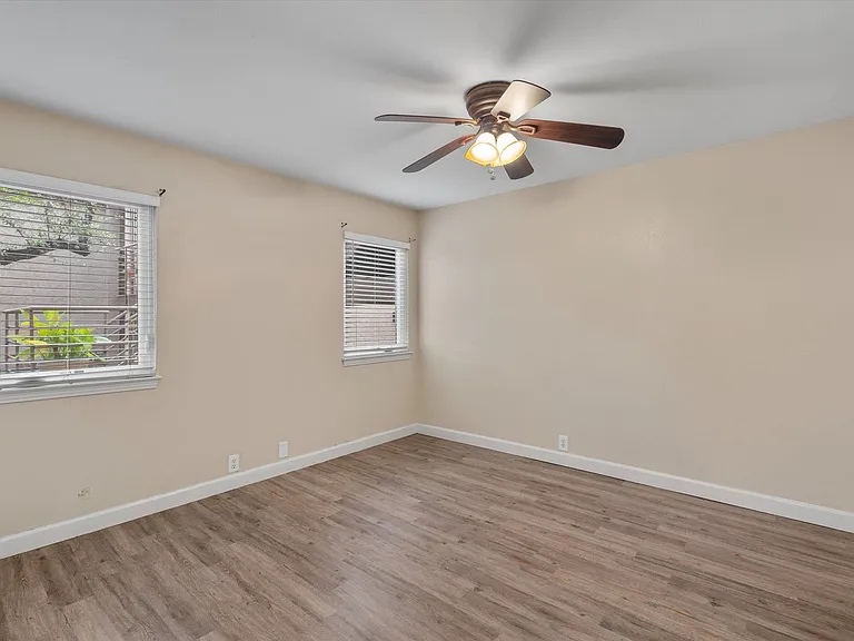 6810 Deatonhill Dr #108 — Photo 12