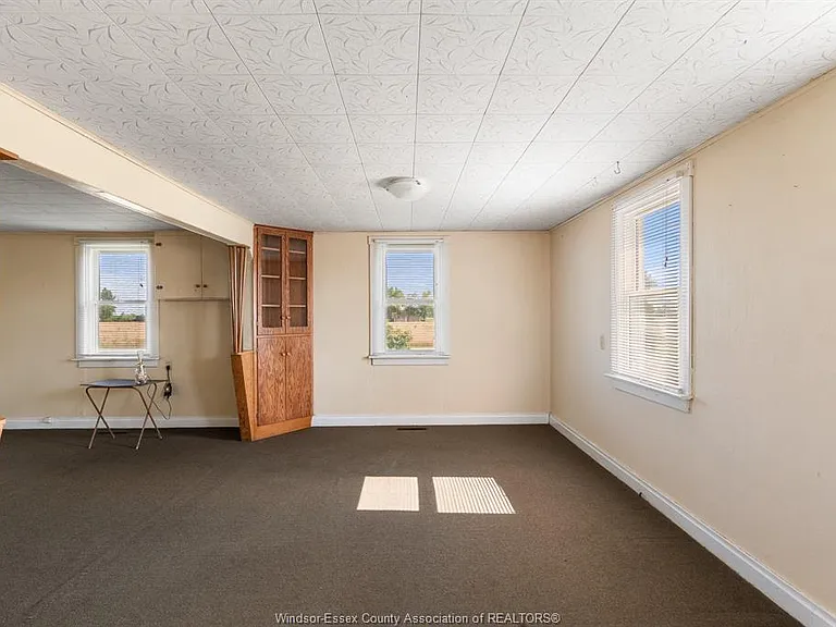 9700 Walker Rd — Photo 15
