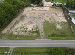 1126 Hopkins Rd, Williamston, NC 27892