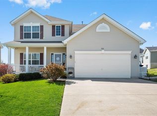 500 Pecan Bluffs Ct, Wentzville, MO 63385