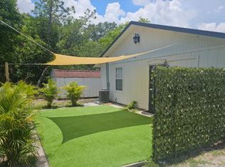 374 4th St NW, Largo, FL 33770