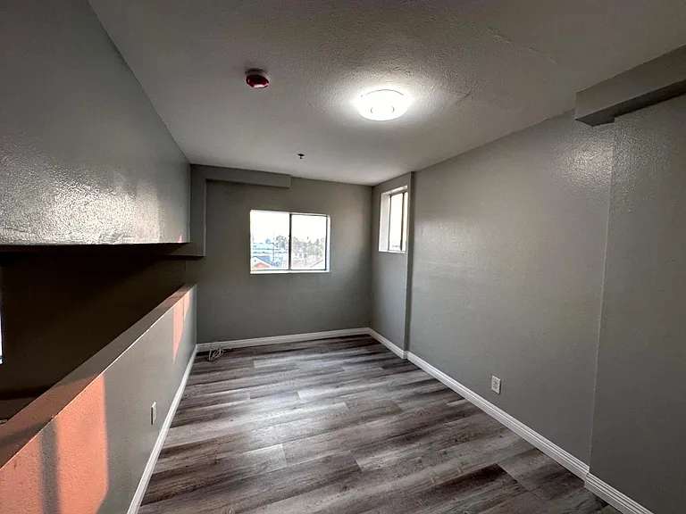 432 N Kingsley Dr. — Photo 19
