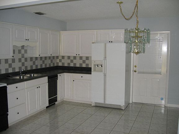 2nd image of 355 NE Crystal St #A