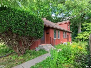 1012 54th St, Moline, IL 61265