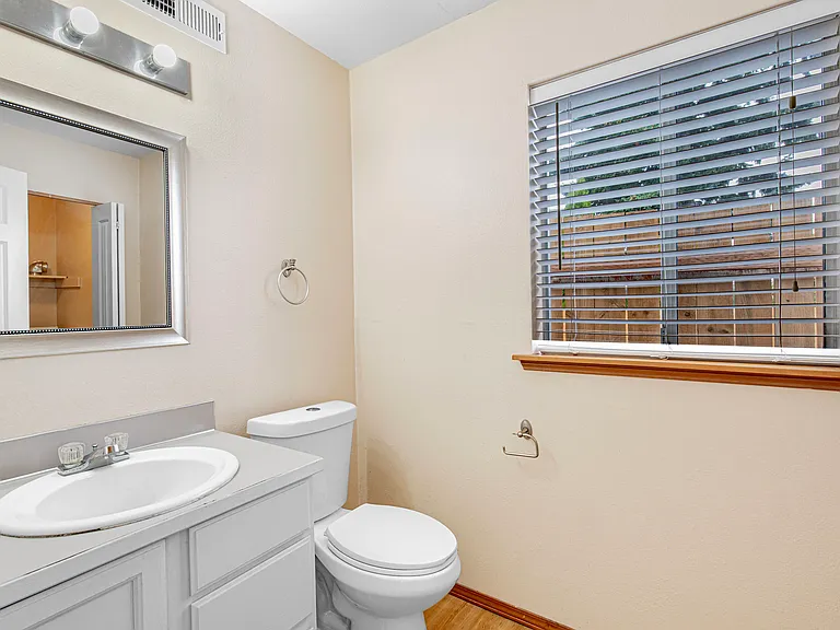 29 Hylebos Ave — Photo 18