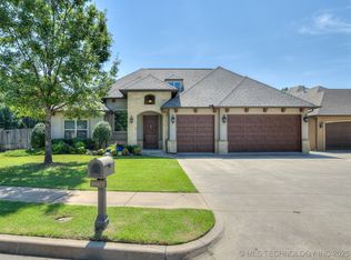 10477 S 95th Pl E, Tulsa, OK 74133