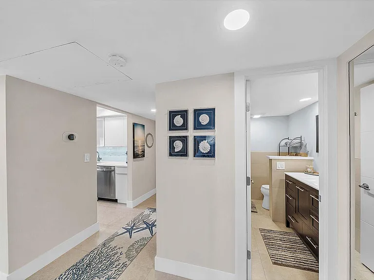 1111 S Ocean Blvd #414 — Photo 30