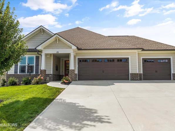 255 Trillium Trl, Lenoir City, TN 37771
