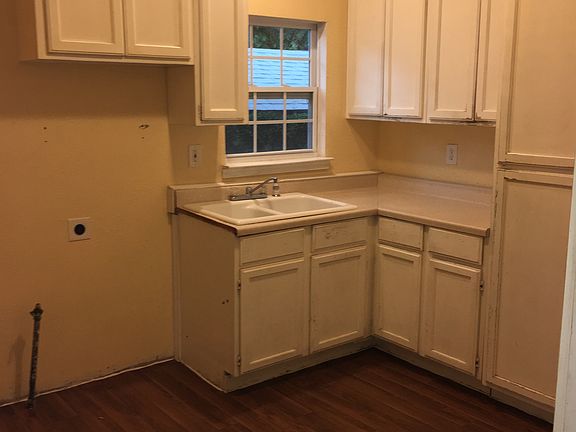 4th image of 1501 San Francisco