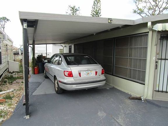 4th image of 19701 N Tamiami Trl #115