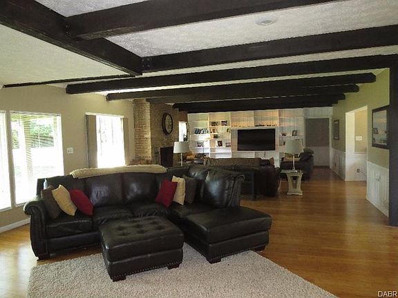 5th image of 3511 Wales Dr