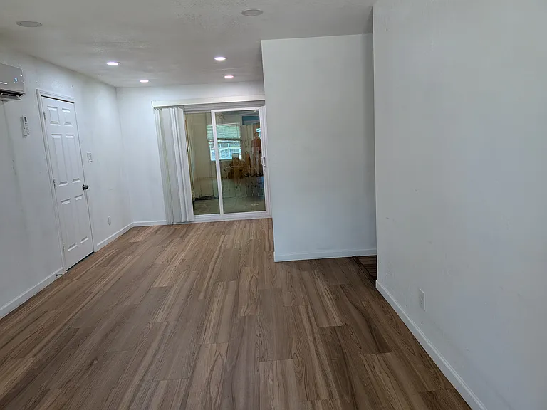 6007 Sheridan Ave — Photo 3