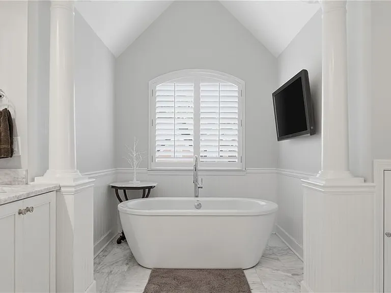 1737 Kinsmon Cv — Photo 43
