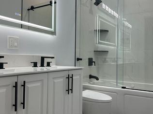 9328 Trout Rd, Philadelphia, PA 19115