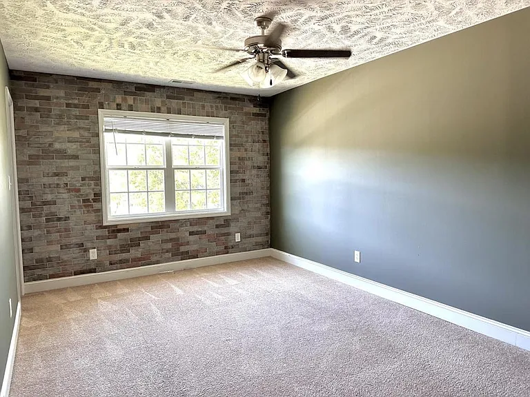 4425 Scenic Pines Dr — Photo 11