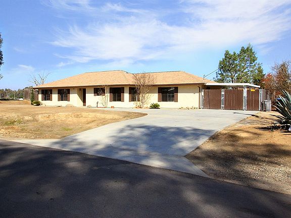 2nd image of 36345 Avenue 16 1/2