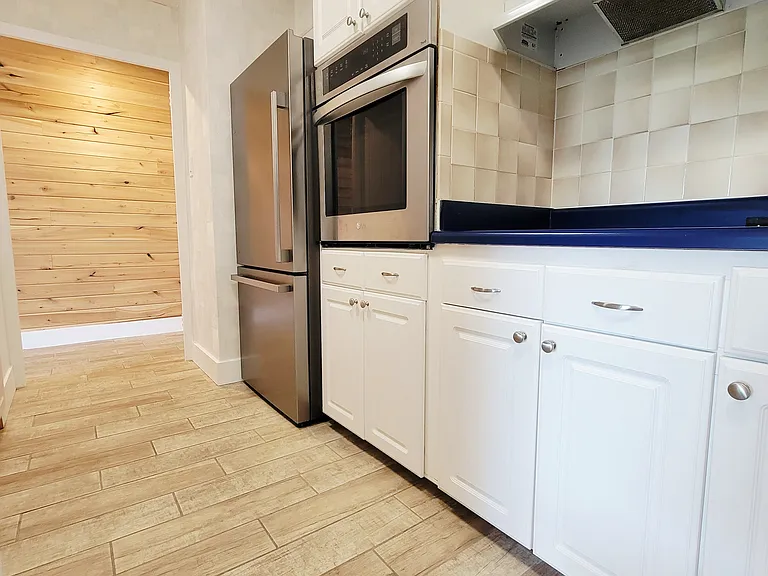 1100 Erie Ave #702 — Photo 7