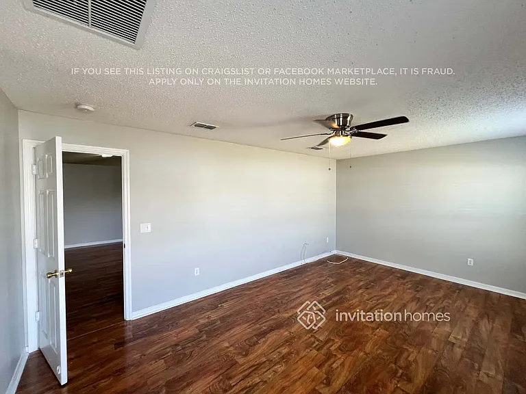 1080 SW McCoy Ave — Photo 11