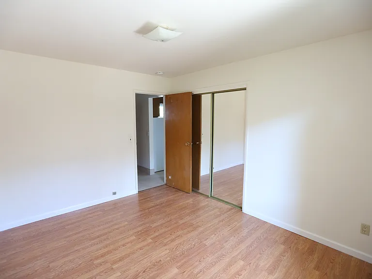 3112 Deakin St #1 — Photo 7