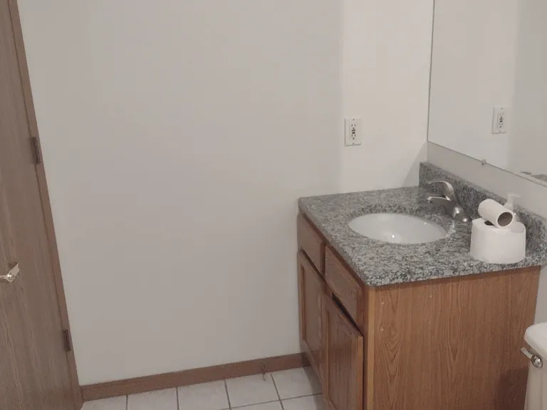 744 Gettysburg Dr #4 — Photo 9