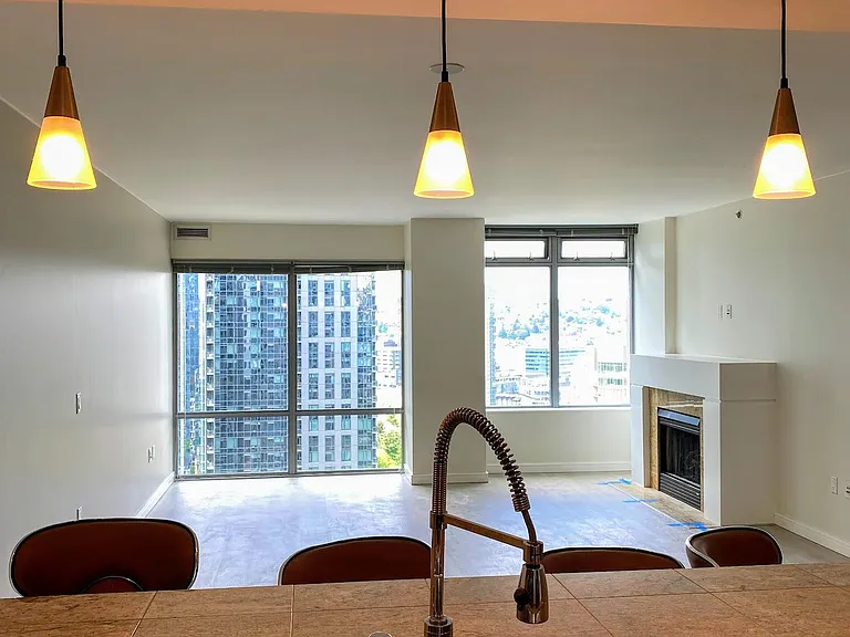 819 Virginia St #COSMOPOLITAN — Photo 3