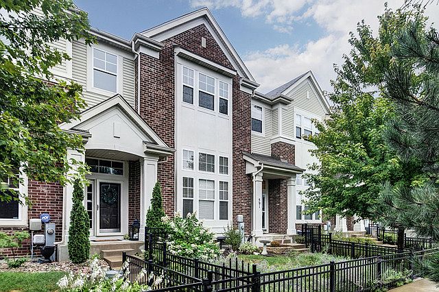 1st image of 591 Grosvenor Ln