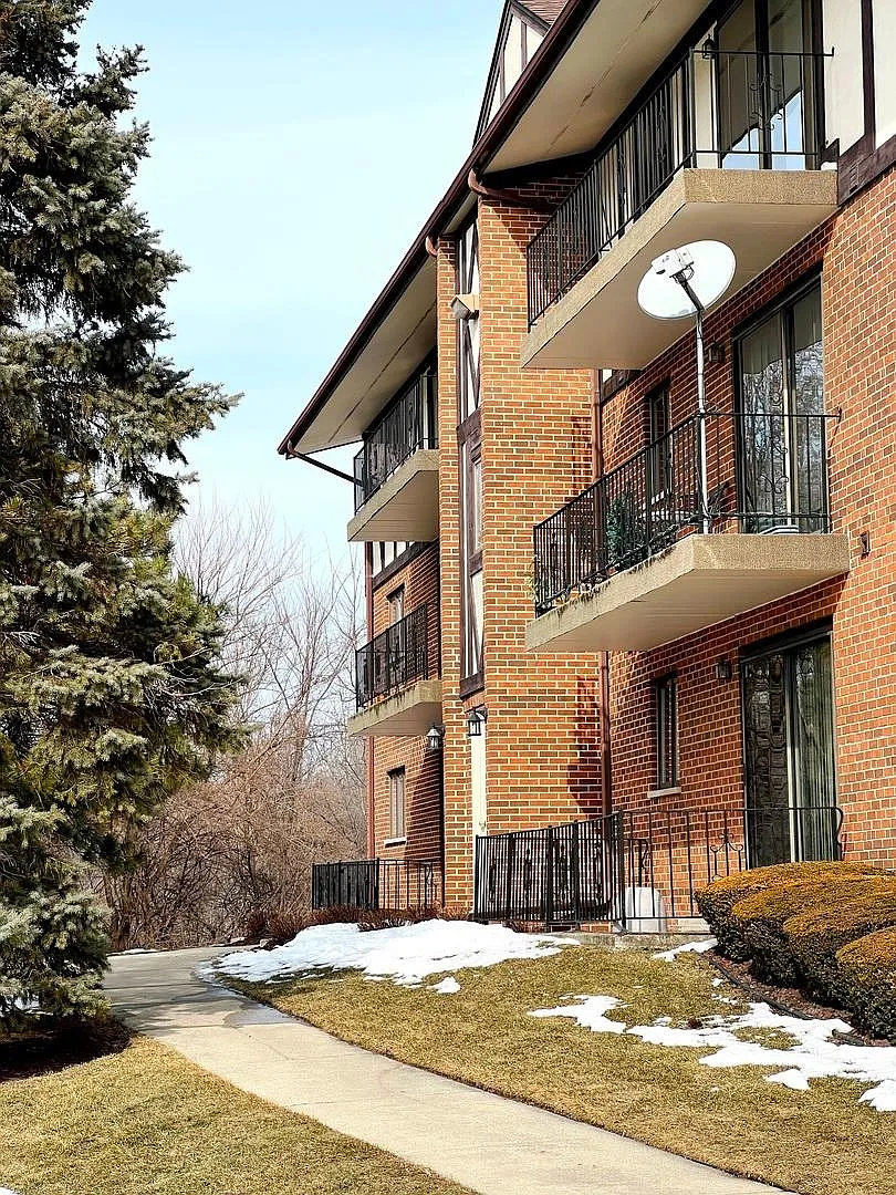 Building Photo - 10840 S 84th Ave #3A