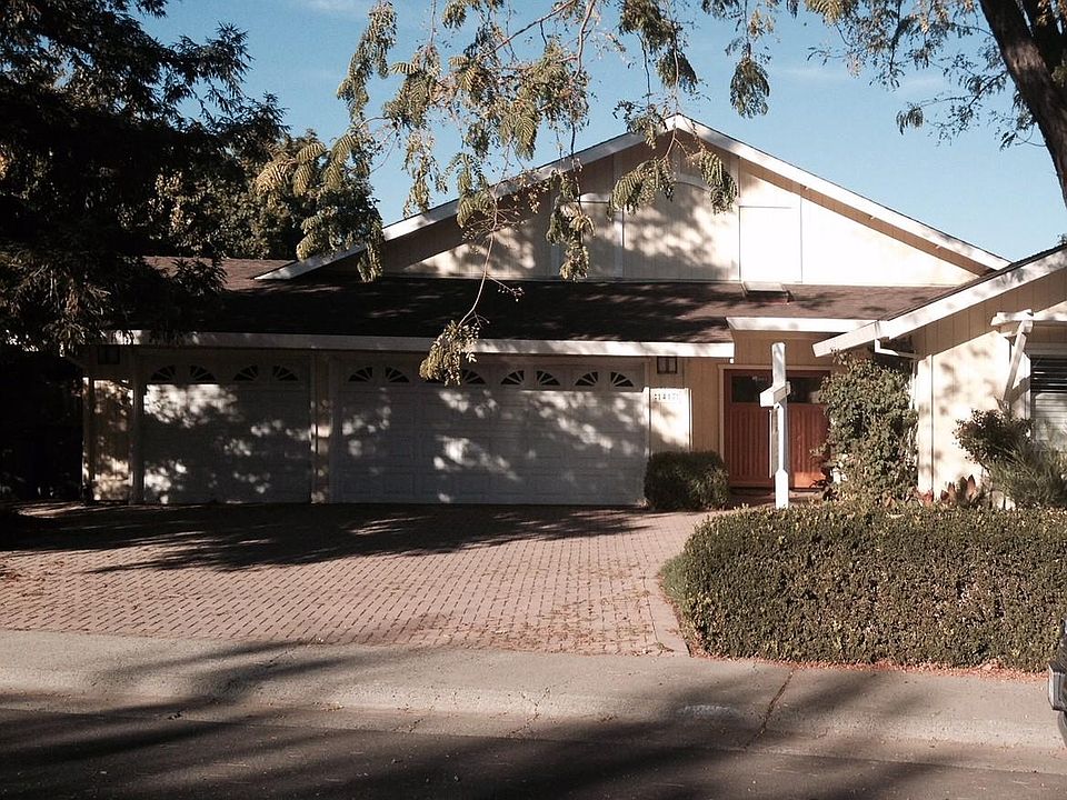 1st image of 1417 Marina Cir