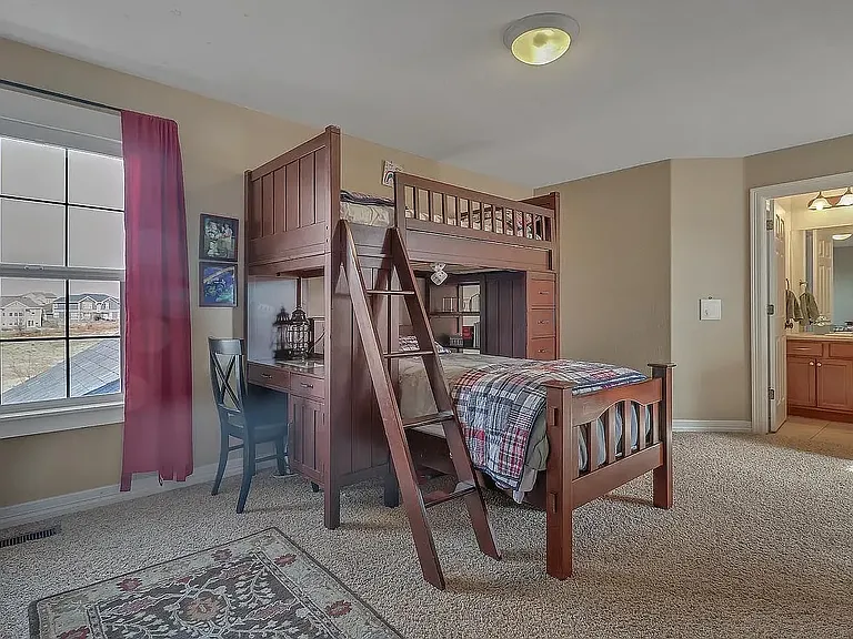14935 Silver Feather Cir — Photo 31