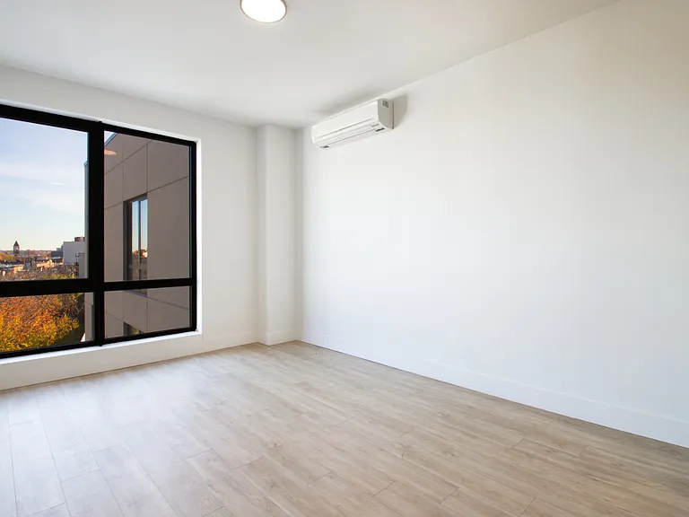 11 Herkimer St #3A — Photo 4