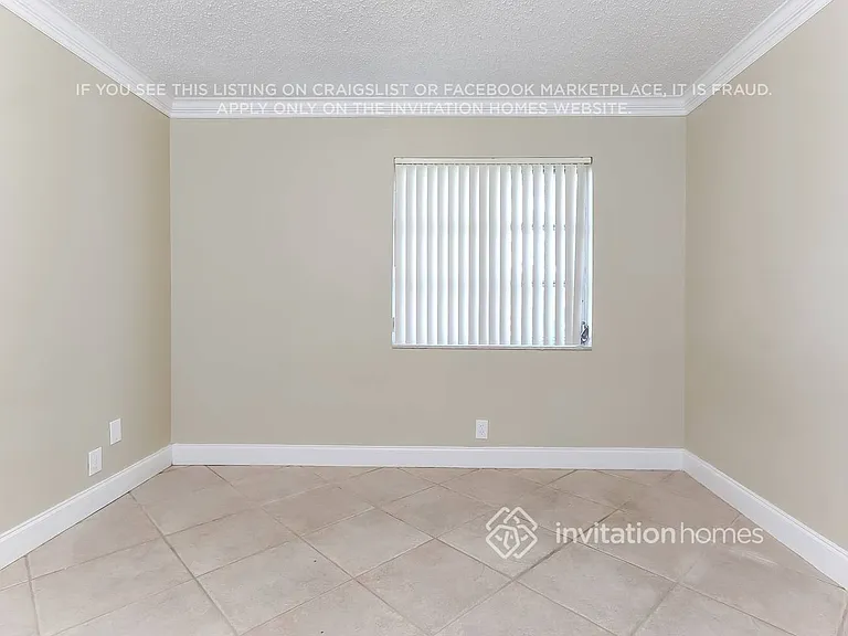 1153 SW 25th Ave — Photo 9
