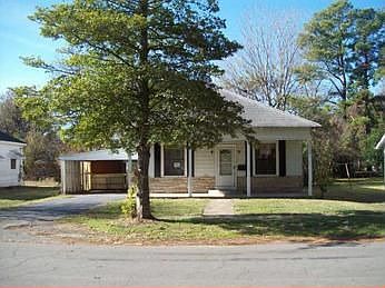 2nd image of 512 SE 5th St