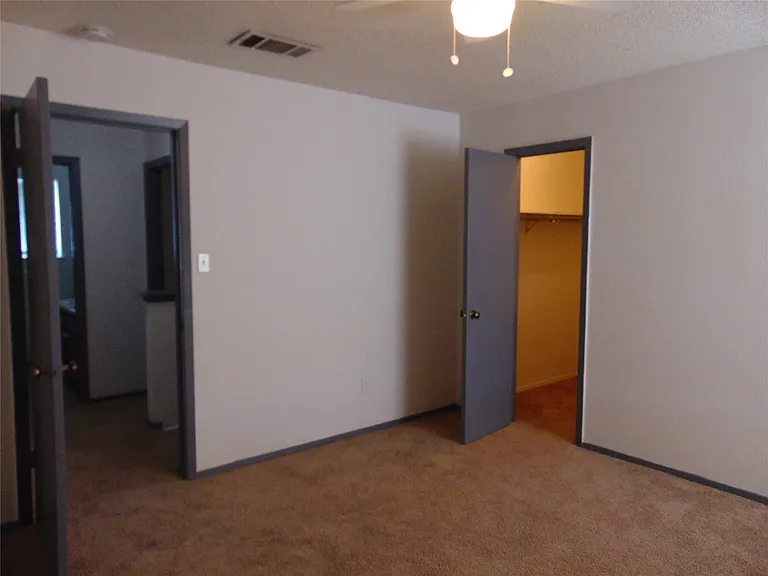 508 Burlwood Ct — Photo 13