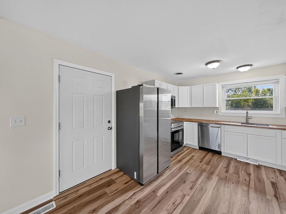 7956 Church Rd, photo 21