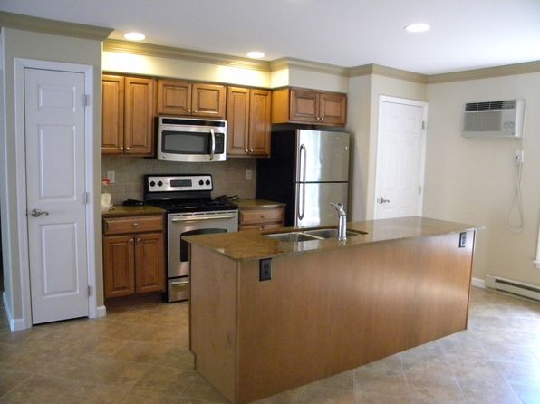 230 Rugar St #8