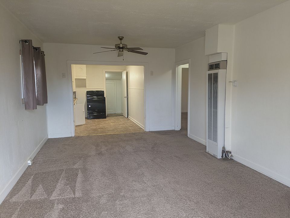 2nd image of 226 SW 3rd St
