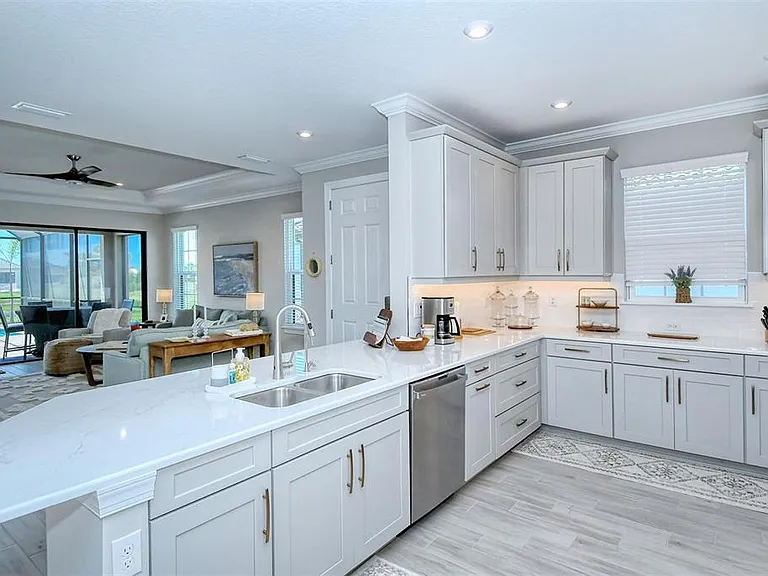 4708 Motta Ct — Photo 24