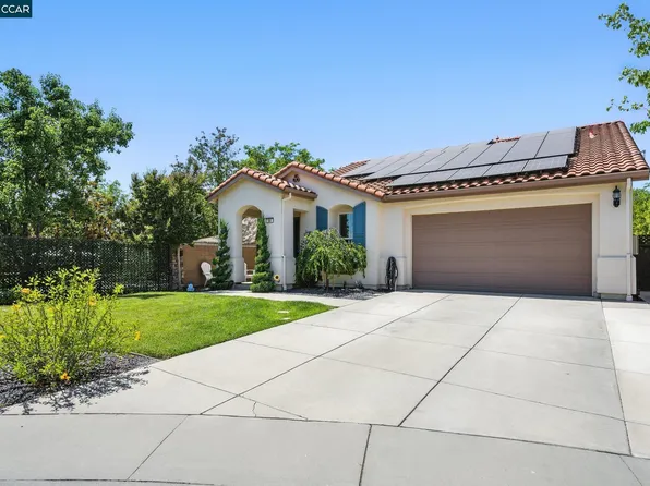 50 Safflower Ct, Oakley, CA 94561