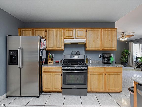 2nd image of 4771 Stephanie St