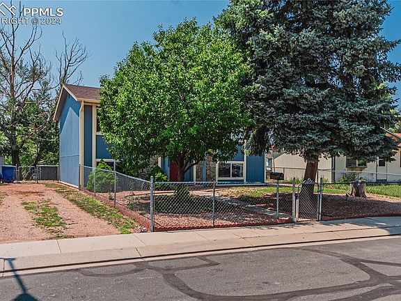 3rd image of 2520 Gina Dr