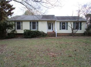 2475 Three Oaks Ln, Maidens, VA 23102