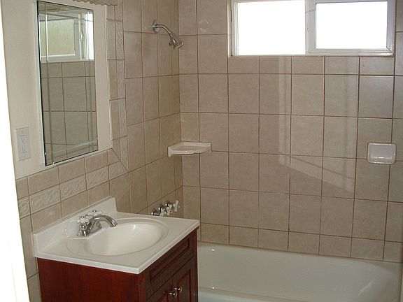 4th image of 16254 Wedgeworth Dr