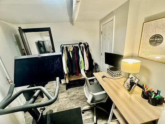 Rented by R New York | media 16